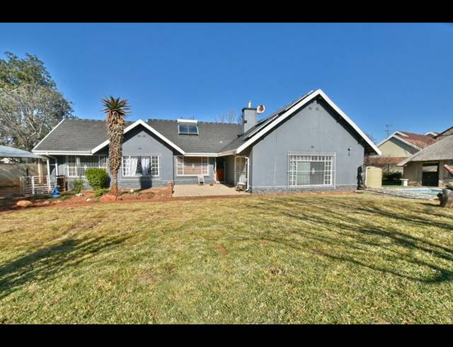 3 BEDROOM HOUSE FOR SALE IN PARKDENE